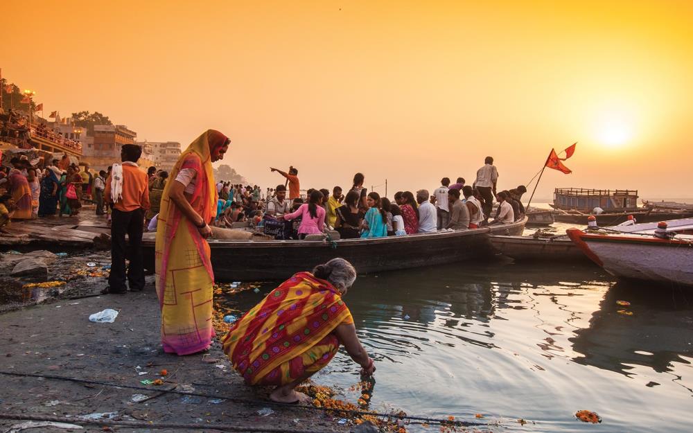 Entre Nature Sauvage et Spiritualité : Bandhavgarh, Varanasi & Taj Mahal.